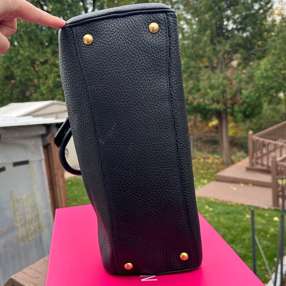 ❗️SOLD❗️PRADA CROSSBODY BAG - Picture 8 of 16